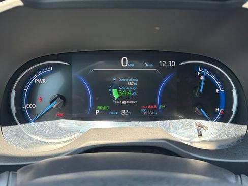 Used 2025 Toyota RAV4 XLE AWD/4WD image 11
