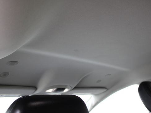 Used 2024 Chrysler Pacifica Touring-L FWD image 21