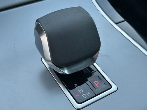 Used 2024 Land Rover Range Rover Evoque S image 16