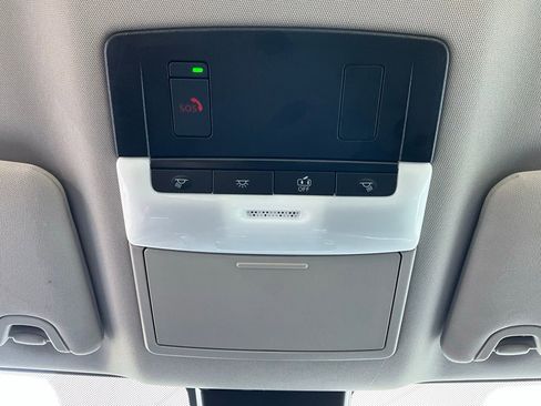 Used 2025 Nissan Altima 2.5 SV image 17