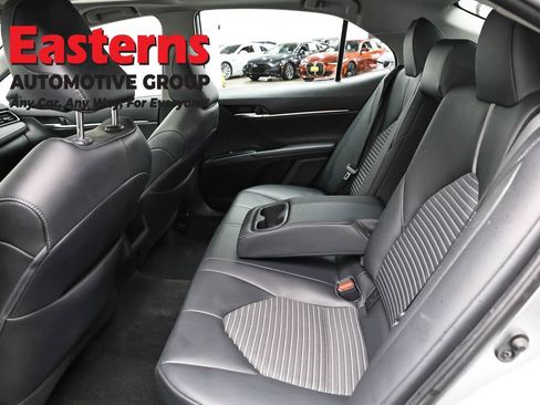 Used 2019 Toyota Camry SE FWD image 21