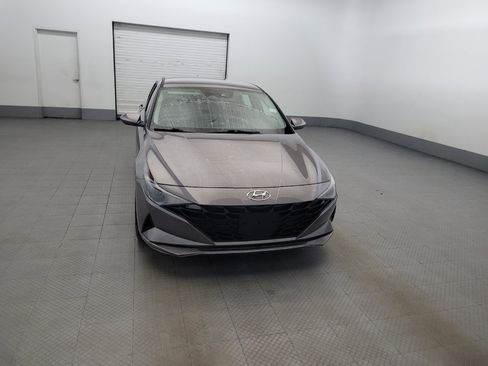 Used 2023 Hyundai Elantra SEL w/ Convenience Package FWD image 14