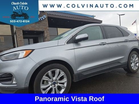 Used 2020 Ford Edge Titanium w/ Equipment Group 301A FWD image 4