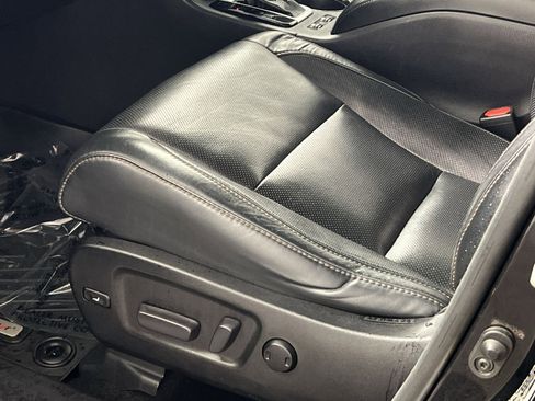 Used 2018 Toyota Highlander Limited image 14