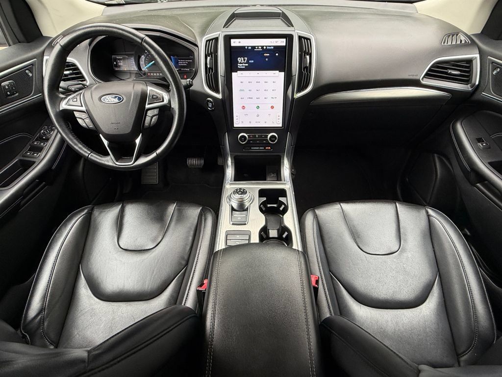 Used 2022 Ford Edge Titanium AWD/4WD image 19