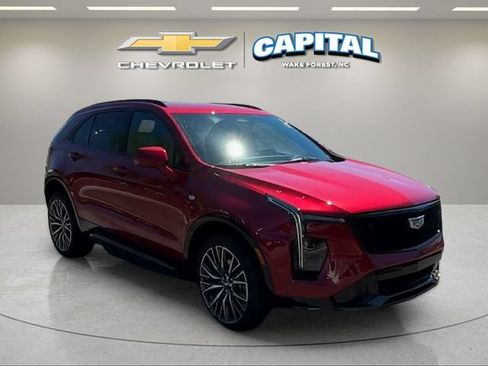 Used 2024 Cadillac XT4 Sport FWD image 7