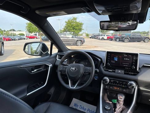 Used 2020 Toyota RAV4 XSE w/ XSE Grade Weather Package AWD/4WD image 51