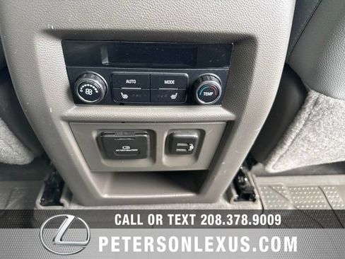 Used 2020 Chevrolet Traverse Premier AWD/4WD image 20