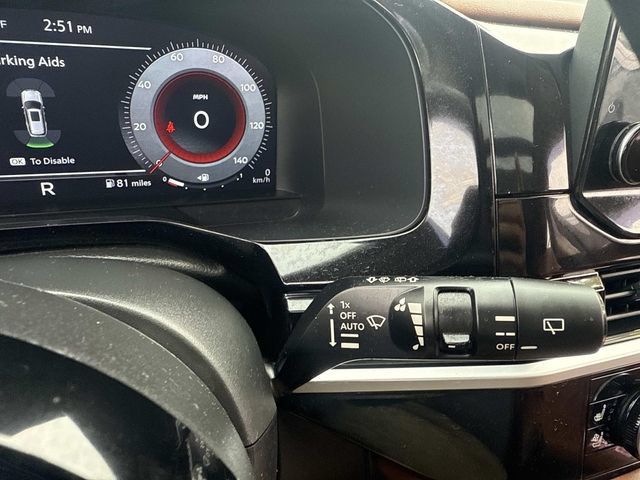 Used 2024 Nissan Pathfinder Platinum w/ Cargo Package AWD/4WD image 36