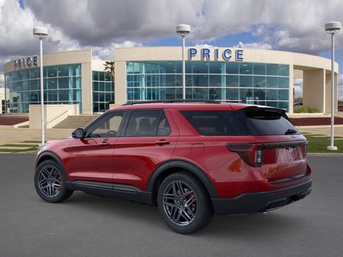 Used 2026 Ford Explorer ST-Line w/ ST-Line Street Pack RWD image 4