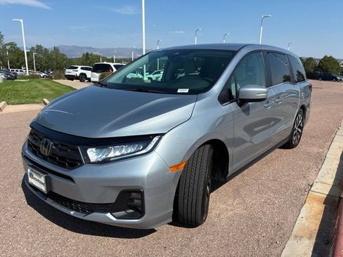 Certified 2026 Honda Odyssey EX-L image 3