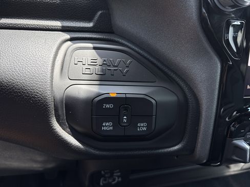 Used 2025 RAM 2500 Tradesman AWD/4WD image 32