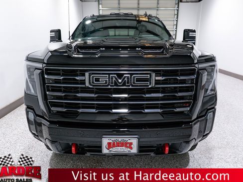 Used 2024 GMC Sierra 2500 AT4 w/ AT4 Premium Plus Package image 7