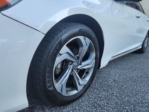 Used 2018 Honda Accord EX image 25