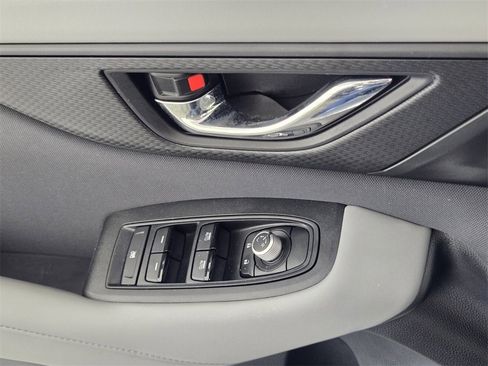 Used 2022 Subaru Outback Premium image 28