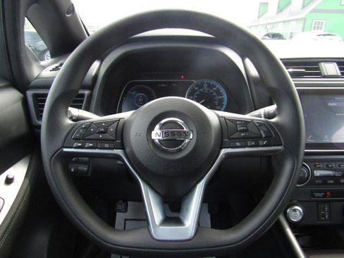 Used 2022 Nissan Leaf S FWD image 14