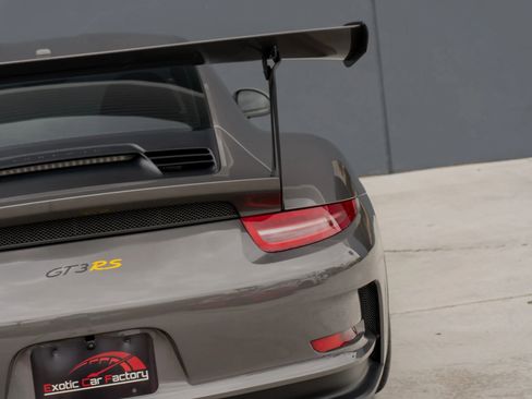 Used 2016 Porsche 911 GT3 RS RWD image 40