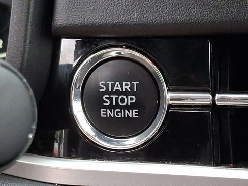 Used 2024 Mitsubishi Outlander SE AWD/4WD image 24