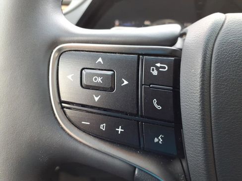 Certified 2022 Lexus ES 350 w/ Premium Package image 18