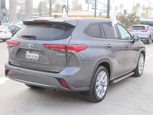 Used 2023 Toyota Highlander Limited image 5