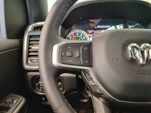 Used 2025 RAM 1500 Big Horn AWD/4WD image 8