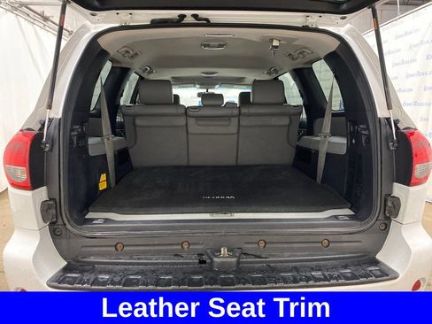 Used 2015 Toyota Sequoia SR5 w/ Premium Package AWD/4WD image 15