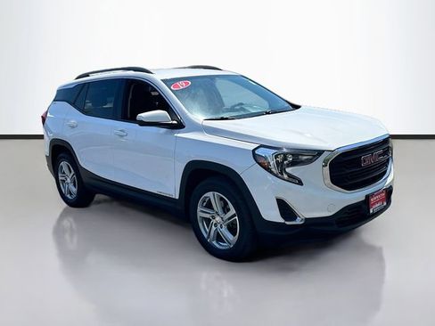 Used 2019 GMC Terrain SLE w/ Driver Convenience Package AWD/4WD image 3