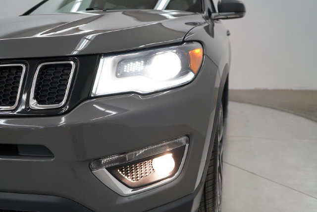 Used 2021 Jeep Compass Limited w/ Sun and Sound Group AWD/4WD image 53