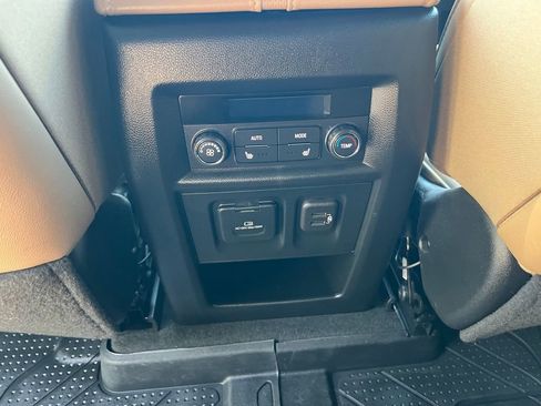 Used 2023 Chevrolet Traverse Premier w/ LPO, Floor Liner Package AWD/4WD image 23