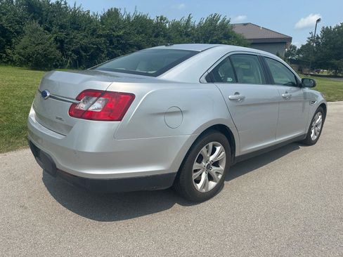 Used 2012 Ford Taurus SEL FWD image 13