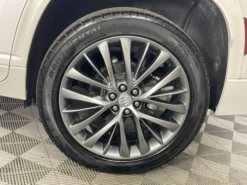 Used 2025 Buick Enclave Avenir w/ Super Cruise Package AWD/4WD image 46