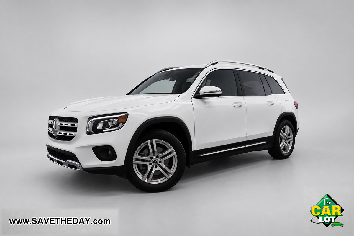 Used 2022 Mercedes-Benz GLB 250 w/ Premium Package Lite image 2