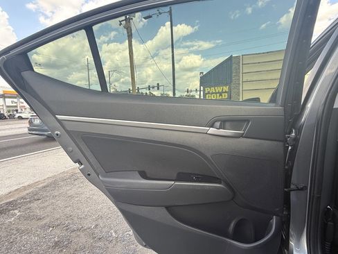 Used 2019 Hyundai Elantra SEL w/ Cargo Package image 13