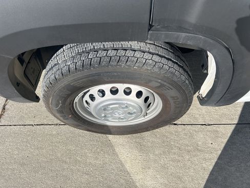 New 2024 RAM ProMaster 2500 w/ Convenience Group image 34