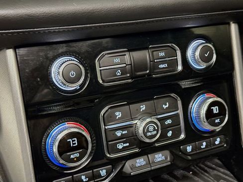 Used 2023 GMC Yukon XL Denali w/ Denali Reserve Package image 16
