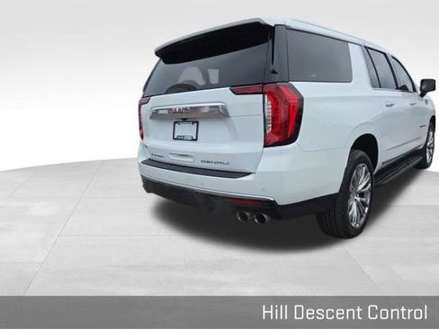 Used 2023 GMC Yukon XL Denali image 30