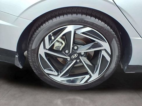 Certified 2024 Hyundai Sonata SEL w/ Convenience Package FWD image 20