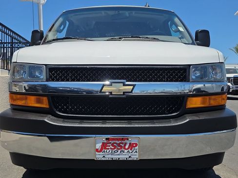 Used 2024 Chevrolet Express 2500 w/ Driver Convenience Package RWD image 30