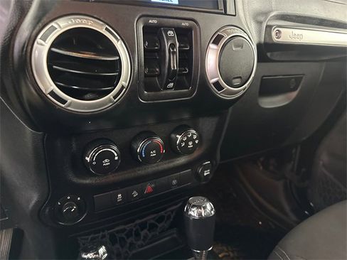 Certified 2018 Jeep Wrangler Unlimited Sahara w/ Connectivity Group image 26