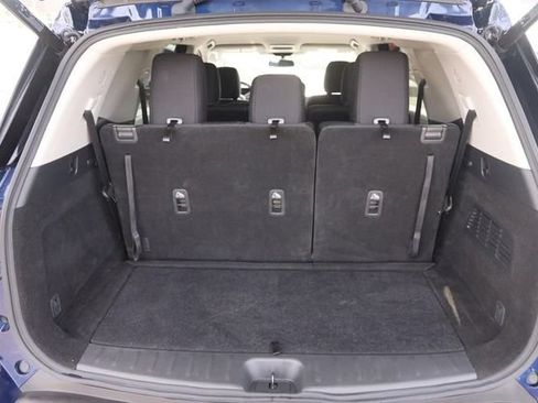 Certified 2025 Nissan Pathfinder SV AWD/4WD image 7