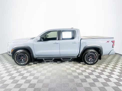 Used 2025 Nissan Frontier Pro-X RWD image 5