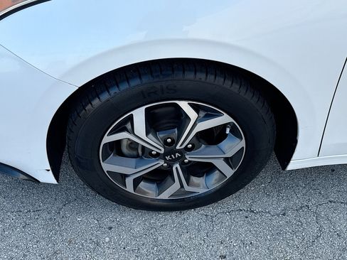 Used 2021 Kia Forte LXS image 33