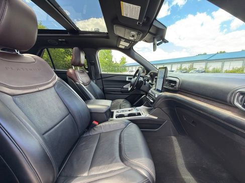 Used 2020 Ford Explorer Platinum AWD/4WD image 13