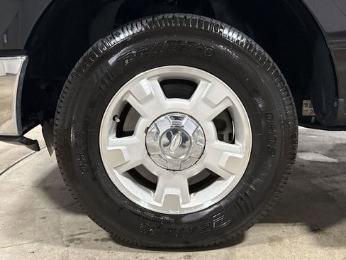 Used 2011 Ford F150 XLT RWD image 25