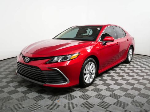 Used 2023 Toyota Camry LE FWD image 28