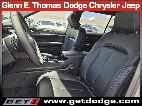 New 2026 Jeep Grand Cherokee L Limited RWD image 11