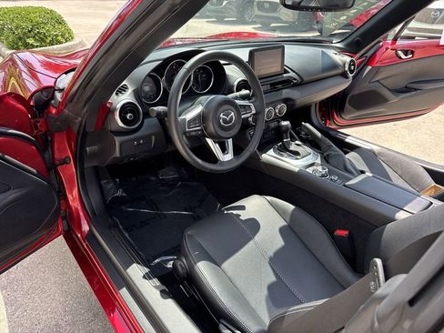 Used 2023 MAZDA MX-5 Miata RF Grand Touring RWD image 32