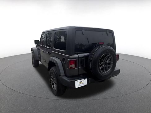 Used 2025 Jeep Wrangler Sport S image 13