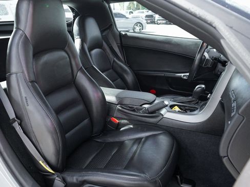 Used 2006 Chevrolet Corvette Coupe w/ Preferred Equipment Group image 39