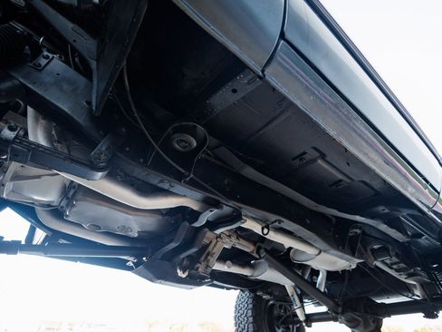 Used 1990 GMC Jimmy 4WD 6.0L LS Engine - Custom Bu image 64